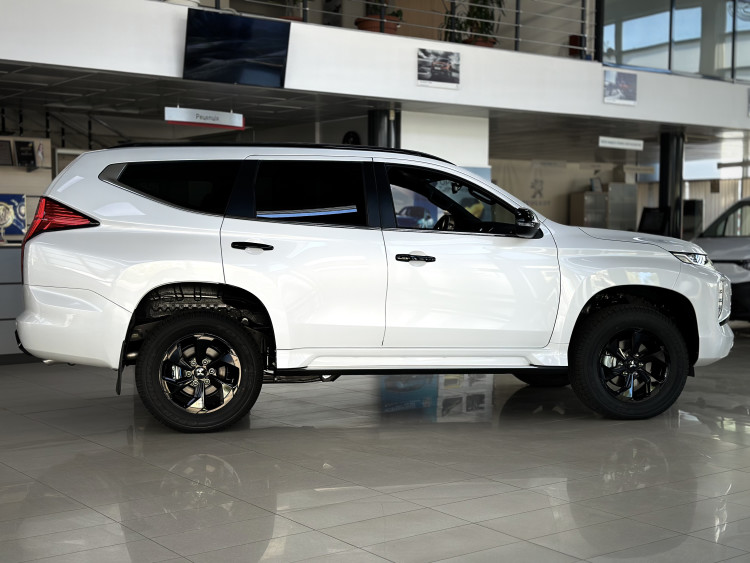 Pajero Sport