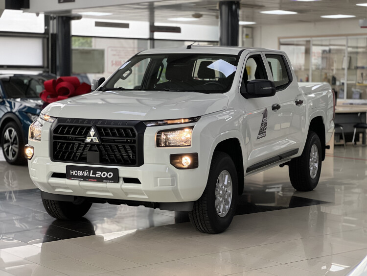 L200