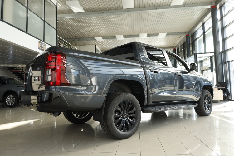 L200